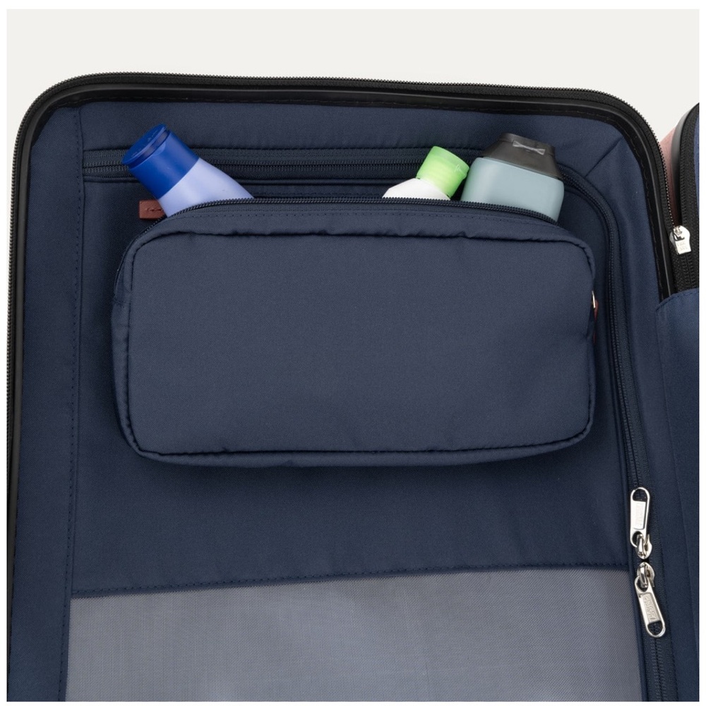 Travel pro luggage suitcase carry on bag - Picture 3 of 9